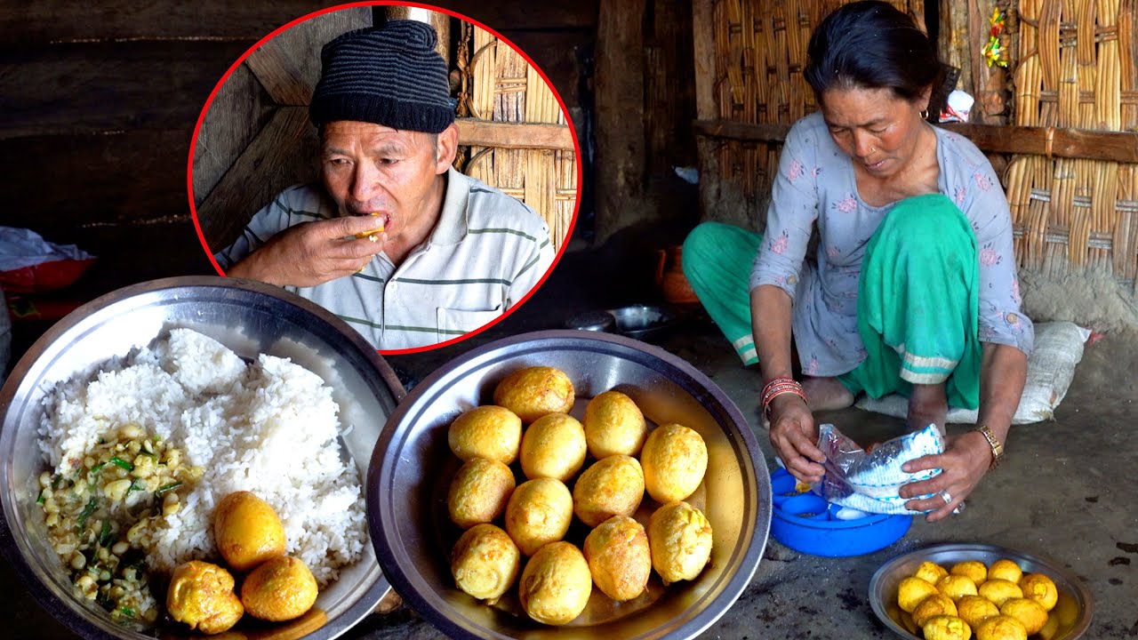 jungle man family cooking egg fry & beans curry || 
