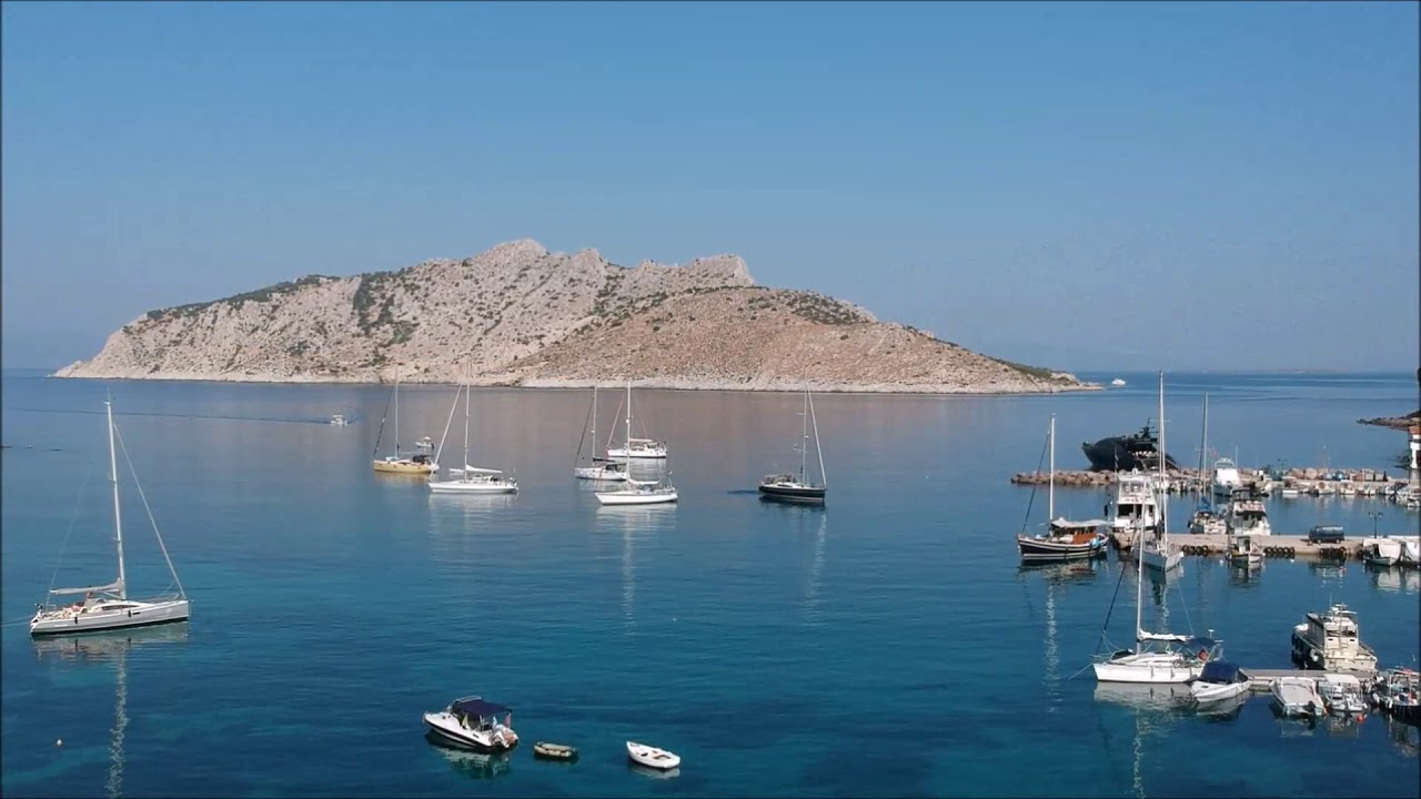 En voilier en Grèce du cap Sounion à l'île d'Egine à Perdika