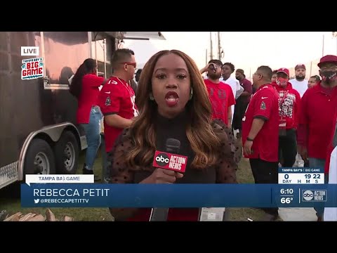 Vendors near Raymond James Stadium cash in Super Bowl Sunday