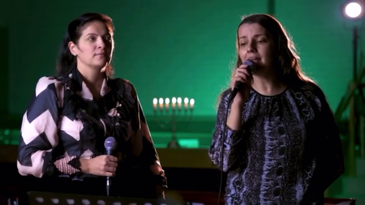 Sari koivisto ja Säde mäntyniemi. - Syvyydestä huudan