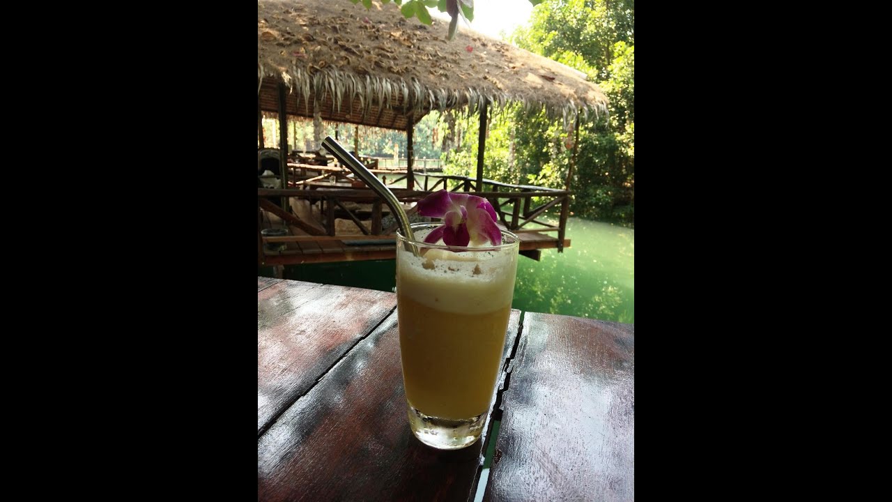 Ресторан на воде Blue Lagoon