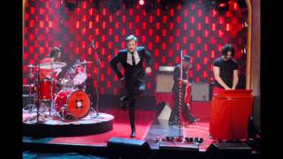 The White Stripes - We're Going to Be Friends (Alternate Version from Conan O'Brien's last show)
