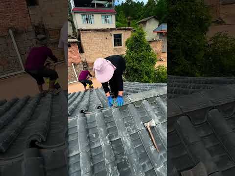 إتقان تركيب بلاط السقف دليل خطوة بخطوةالعمل الجاد على السقف بناء منزل مستدام