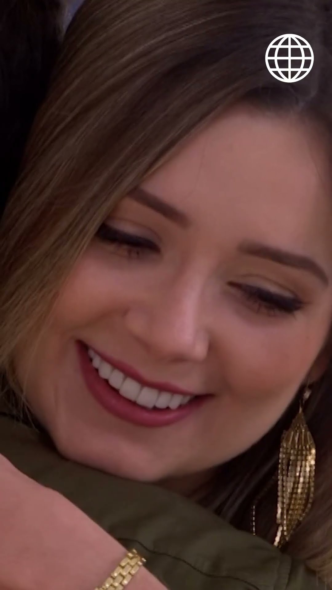 AL FONDO HAY SITIO 11 | July discovers Cristóbal's new love interest | #Shorts