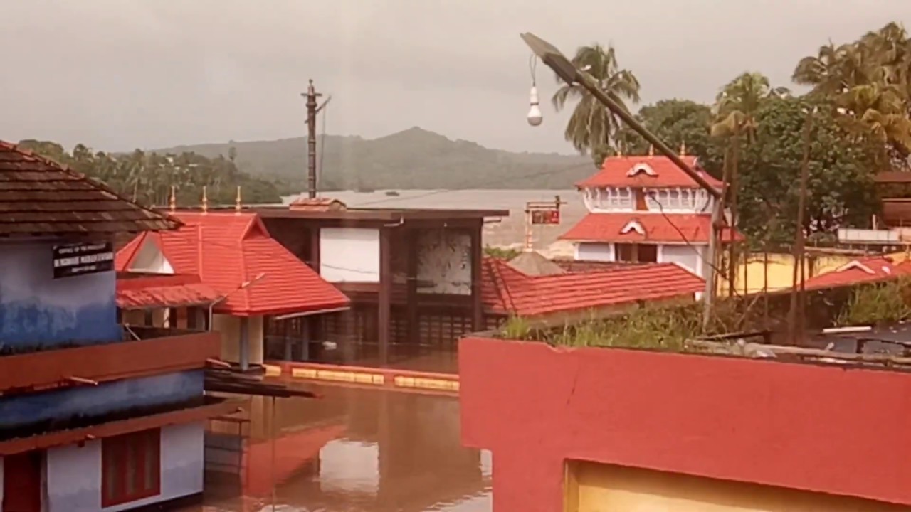 Pattambi... Guruvayur temple in flood