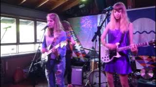 Marika Hackman & The Big Moon - Time's Been Reckless (SXSW 2017) HD
