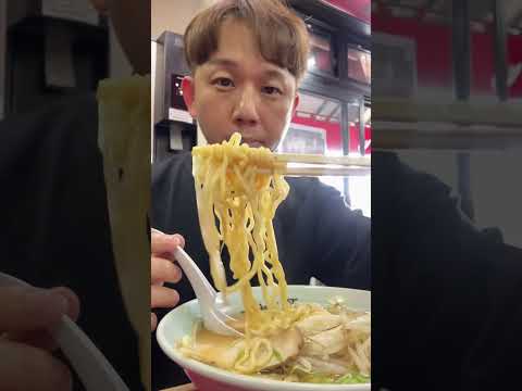 盲選不踩雷的雙湯底！旭川拉麵村梅光軒開吃！