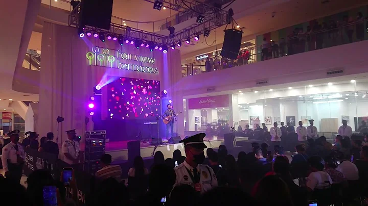 Hey There Delilah - Stephen Speaks at Fairview Terraces (Manila)