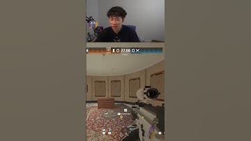 Castle Glitch is BREAKING Siege X 🤯