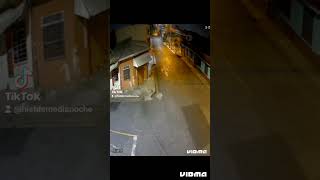 Fantasma En Calle Solitaria