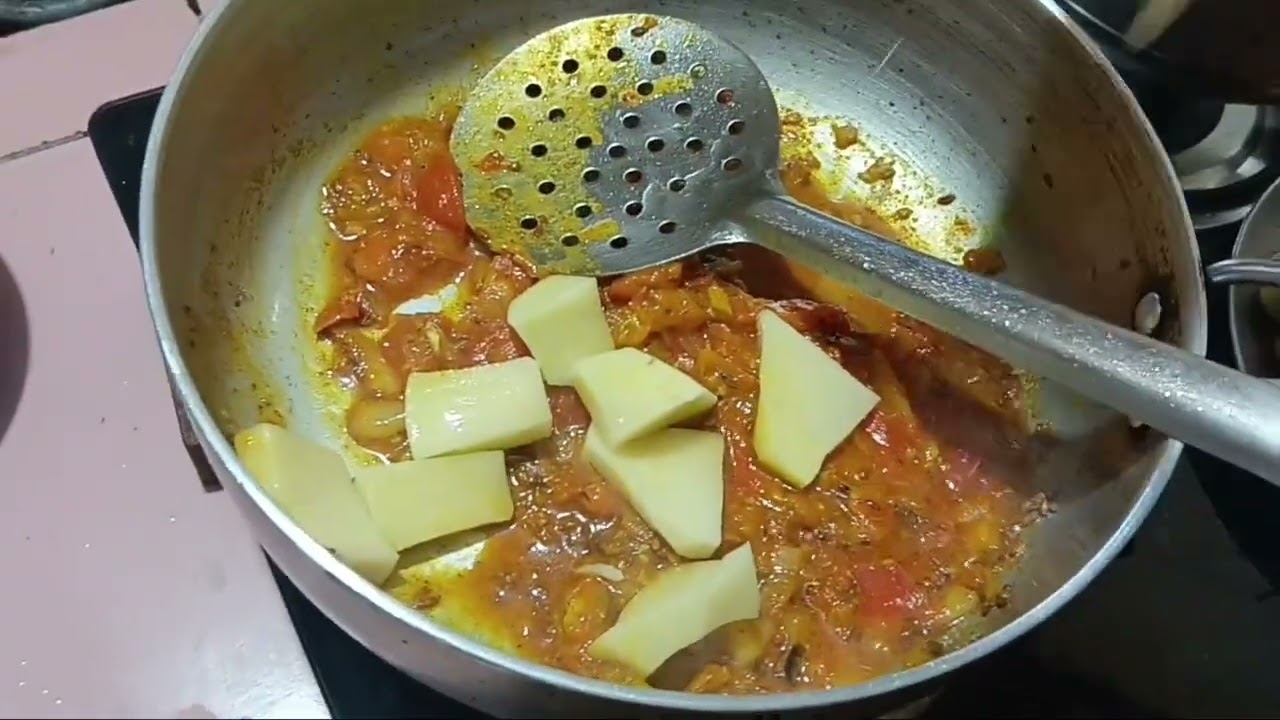 Uga hue pyaaj ki sabji