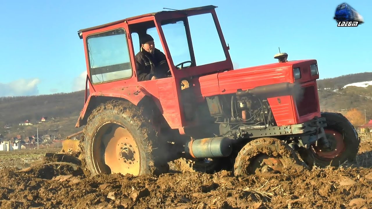 🚜 UTB U650 la Arat în Pământ Dezghețat ⚙❄ Plowing in Mud Terrain in Husasău de Criș 03 February 2022
