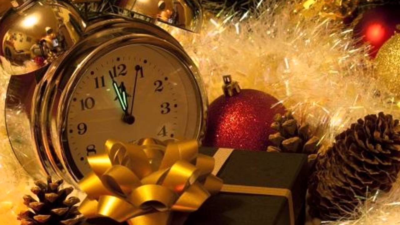 Новогодняя Тик Так Часики Минус