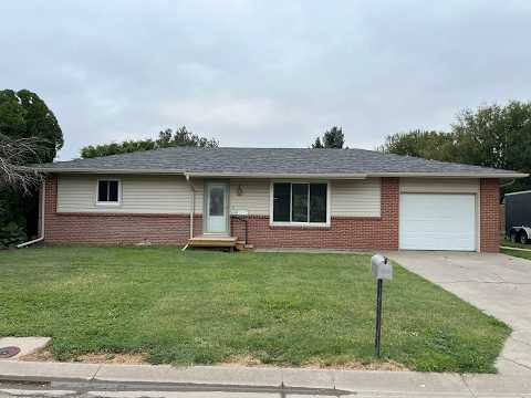 1211 Santa Fe St, Scott City, KS home video tour