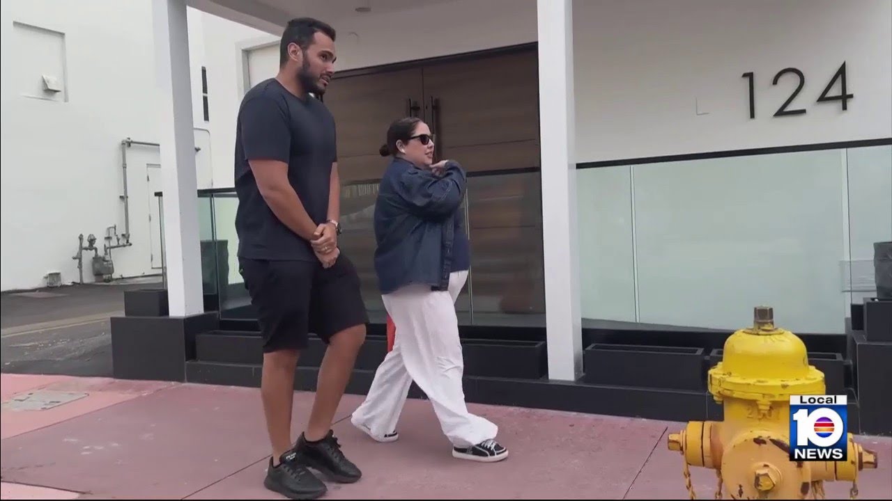 Visitors shrug off South Florida cold snap