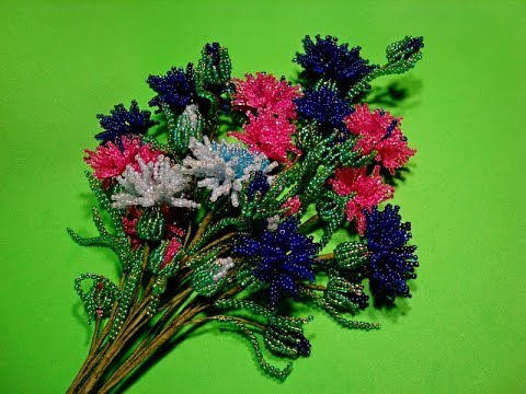 Васильки из бисера. Часть 1/7. // Полевые цветы из бисера. // Flowers of cornflower from beads.