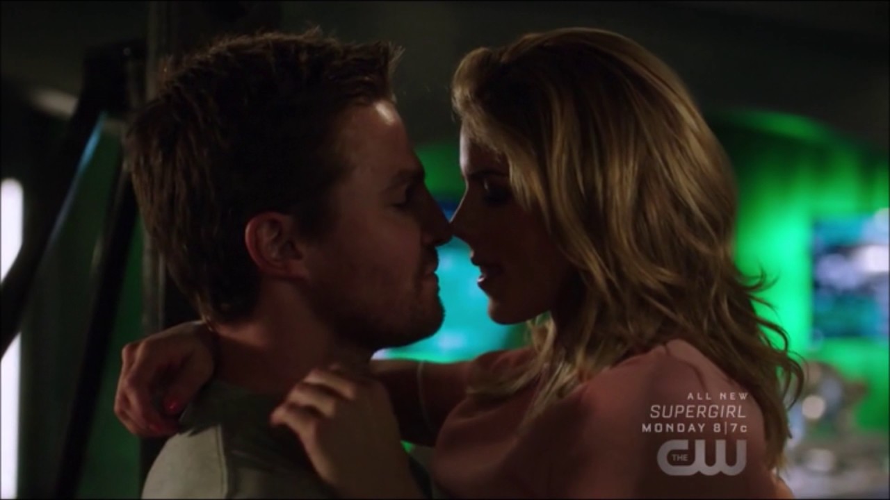 Arrow 5x20 Oliver Felicity kiss scene YouTube
