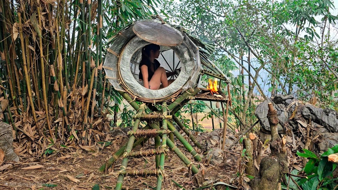 Build a bamboo shelter during a storm and survive alone - YouTube