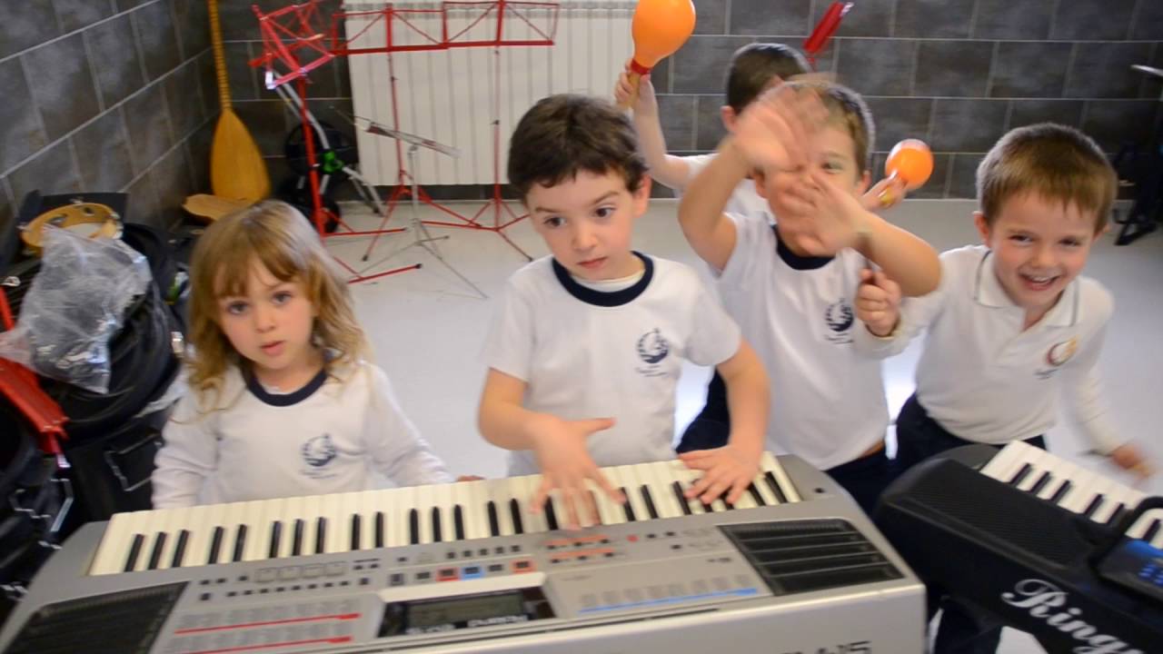 La Caja de Música. Bajo el mismo sol