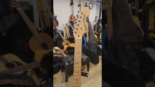 Differences between a standard Squier Stratocaster and Affinity Strat