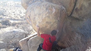 Joshua Tree Bouldering: Mulligan Variation (V8)