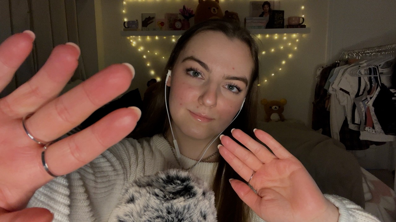 ASMR | Soft Hand Movements For A Gentle Sleep