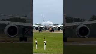 American airlines B777