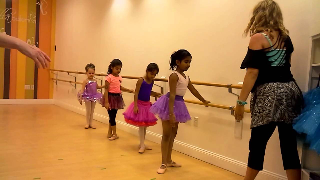 Siena 5 years old ballet class summer session - YouTube