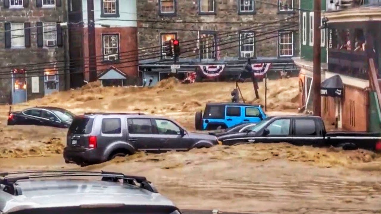 Chicago Sees Massive Flooding After Torrential Rain Storm today!