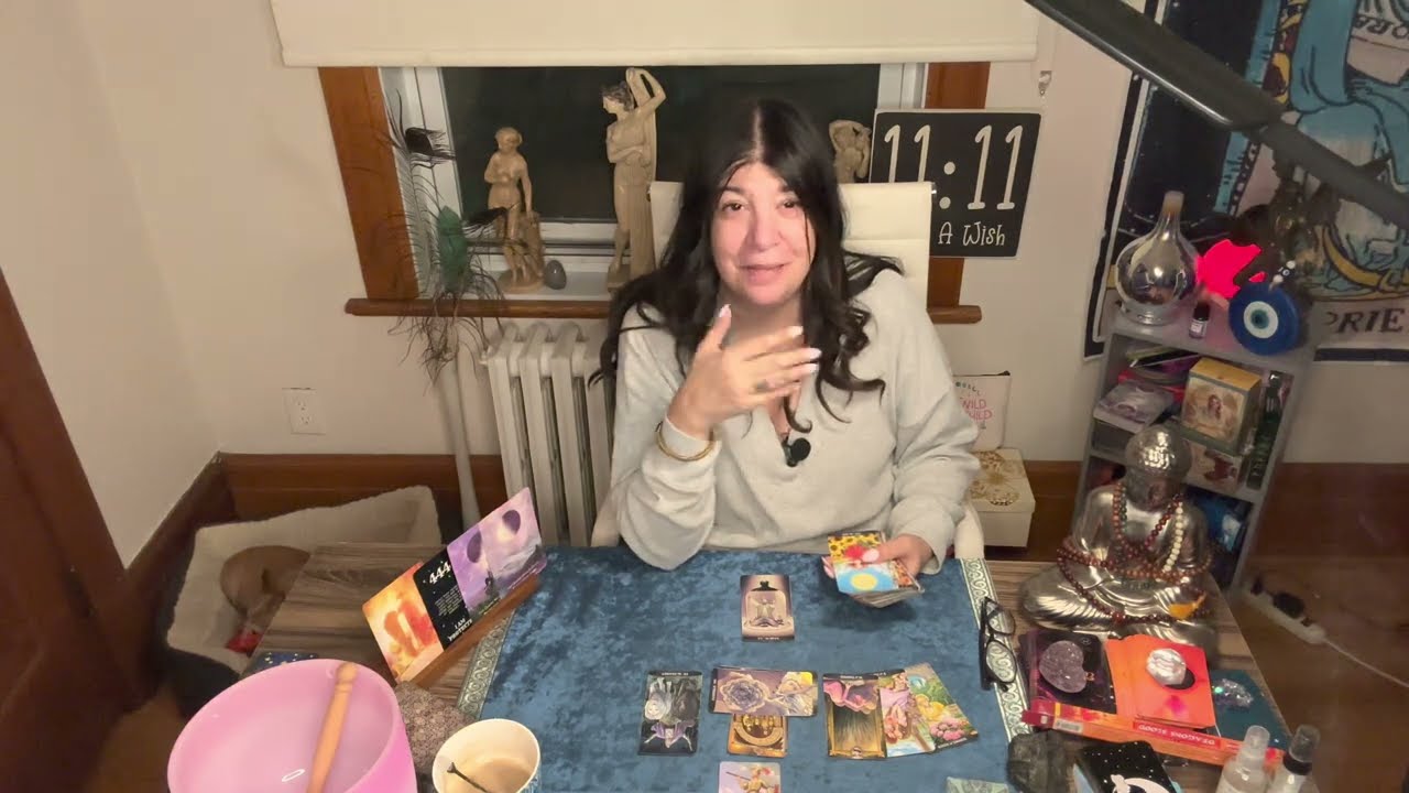 CAPRICORN - CLEAR YOUR MIND & TRUST THE UNIVERSE - MAY 1ST - MAY 7TH ( TIMELESS TAROT)