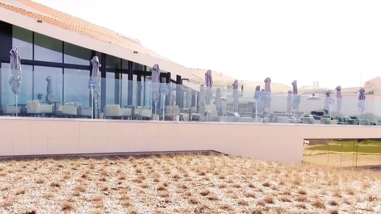 La Grande Terrasse et sa vue sur l'océan et ses îles