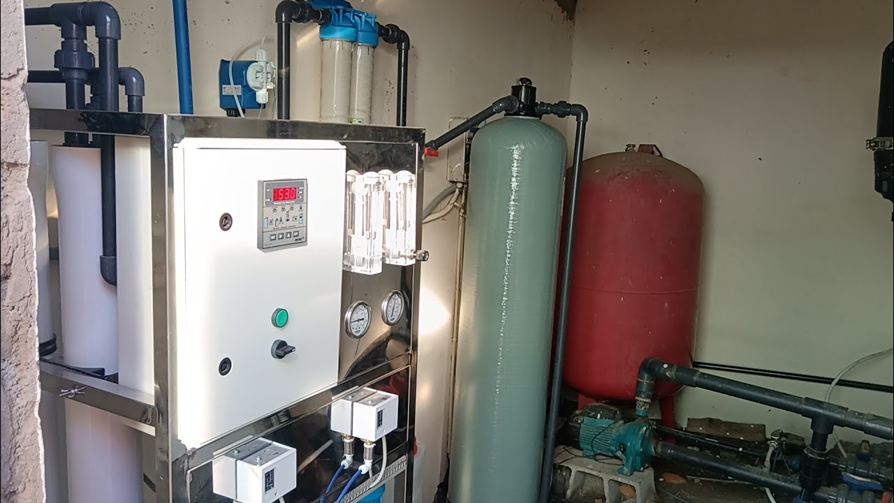 تركيب جهاز تصفية المياه السقي من الملوحة  حصول على مياه المناسبة للزراعة للنباتات لتي لا تتحمل ملوحة