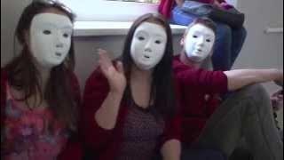 Kaukė - tik forma, slepianti turinį ?