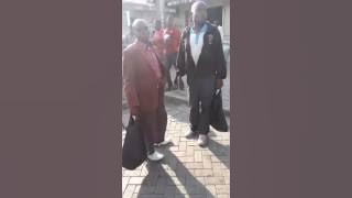 Waimba injili tokea pande za tukuyu wazee wa umekong'otwa albamu yao iko mitaani,