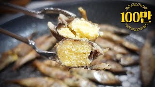 Grilled fish packed with roe. [ENG Sub] (Korean Food Mukbang Review)