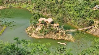 Full video: 110 days the girl alone built a wooden kitchen on an island off the grid