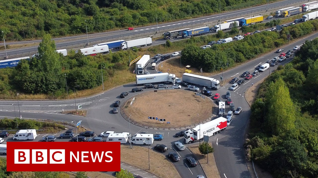 Eurotunnel travellers facing third day of delays – BBC News