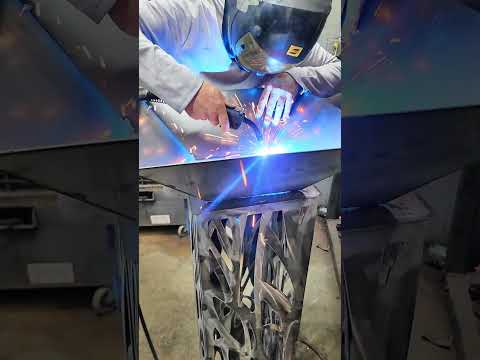 DIY Solar Light Tower with Planter | Premier Plasma CNC Build | Outdoor Yard Décor Project