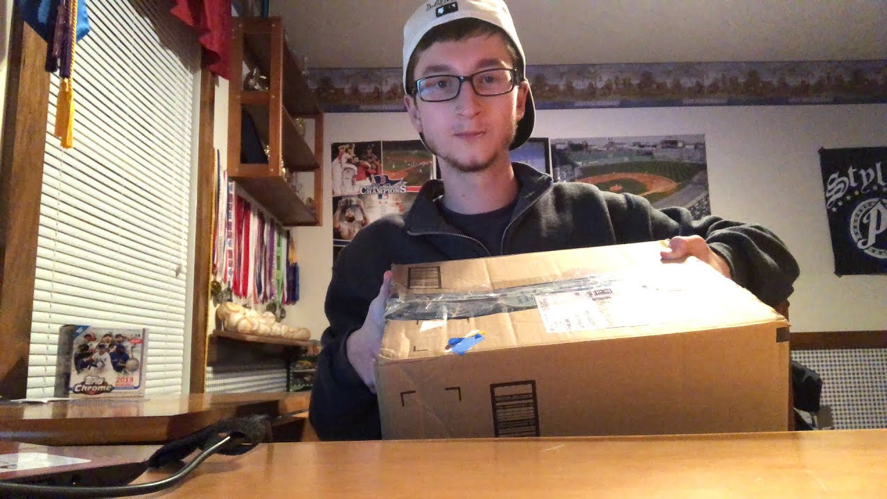 MY BIGGEST CARE PACKAGE MAIL DAY EVER! - YouTube