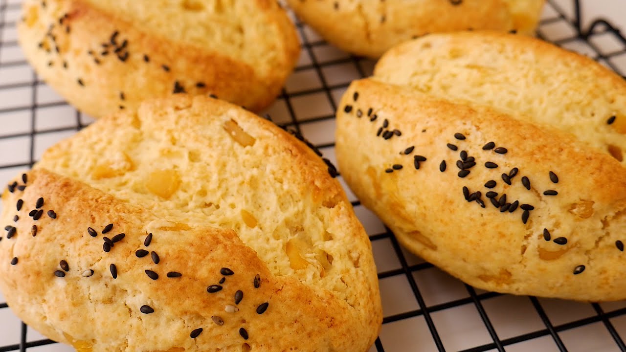 Korean Style Corn Bread (Easy, Delicious, Quick) Kkuume 꾸움 YouTube