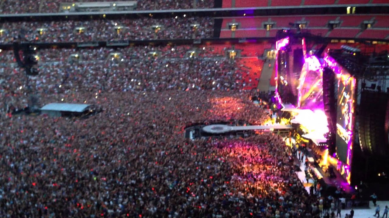 AC/DC @ Wembley Stadium July 4th 2015 - Shook Me All Night Long - YouTube