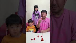 ハズレを避けてイチゴを食べ続ける対決!みつき vs パパ #funny #運ゲー