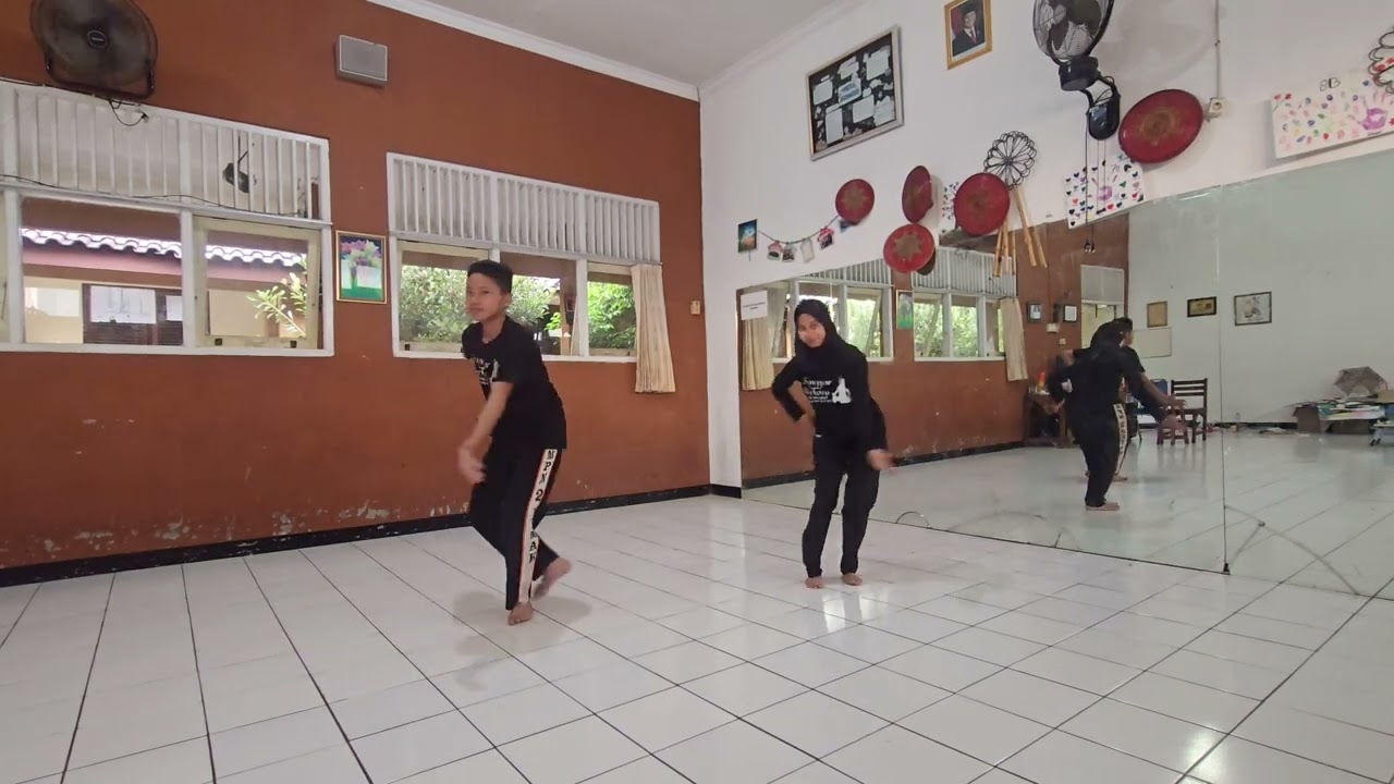 Tari Zipin Demak Beramal - Sanggar Bintoro Demak