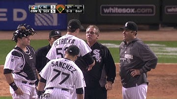 KC@CWS: Petricka leaves game with apparent injury