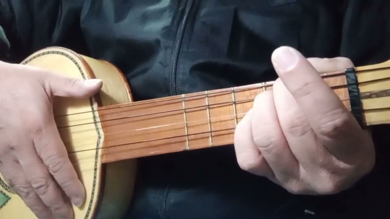 VIHUELA   RITMO   BOLERO MORUNO