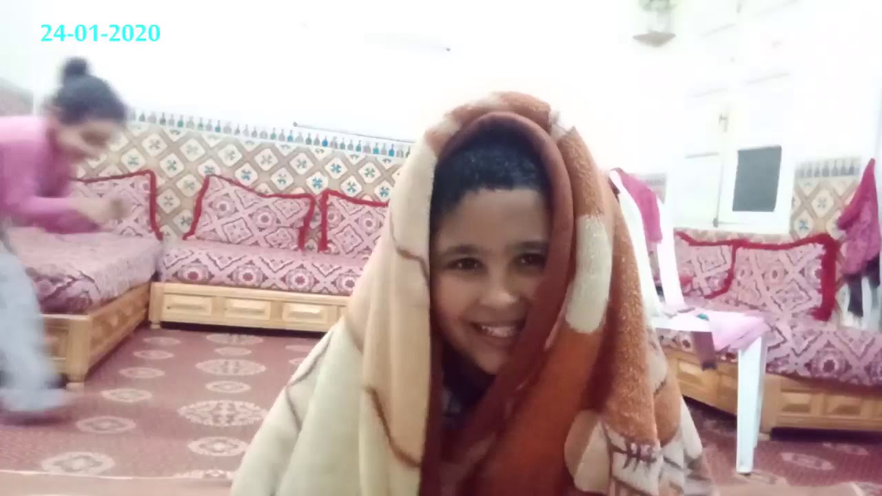 hari and souha fun play house at home Games