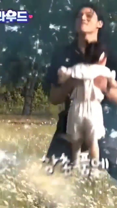 Wooyoung is so good with kids 🩵Cr: jwy_videos on TwitterIdol: ATEEZ Wooyoung