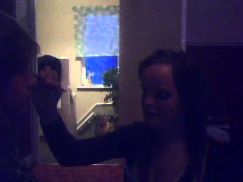 how to do chav makeup with laura and tiff :3