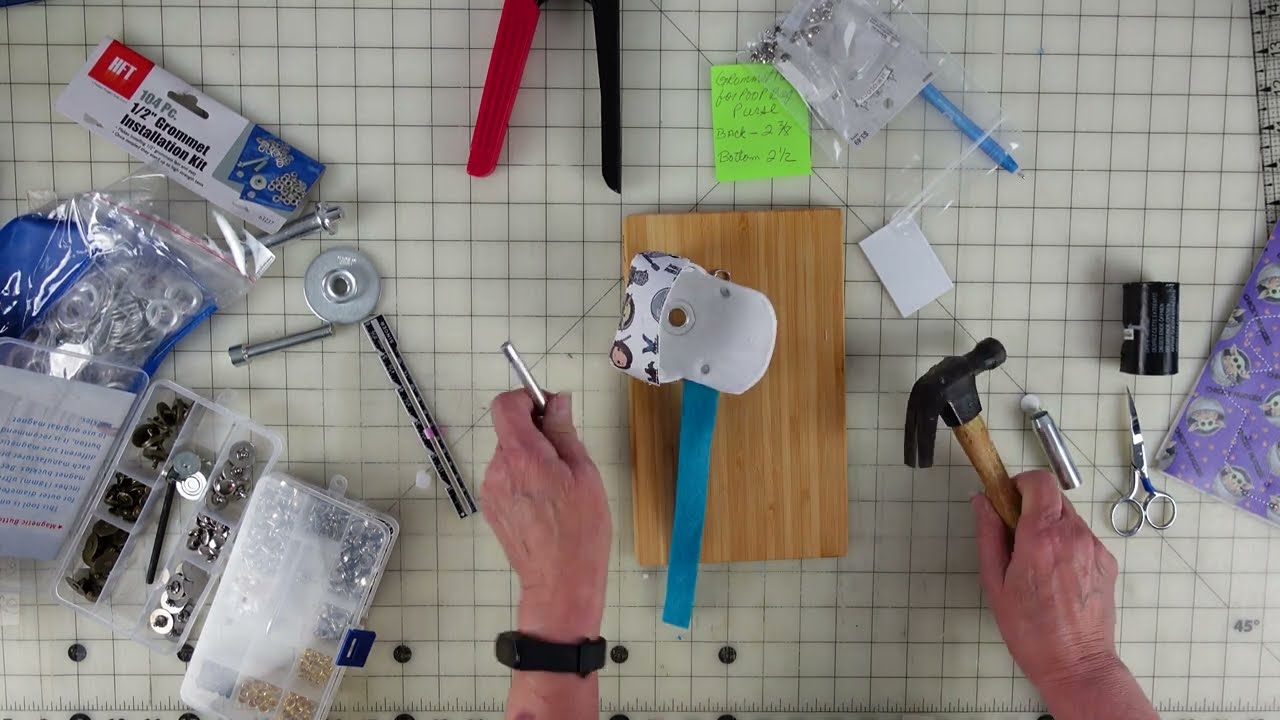 How to Hack the Mini Purse by Bad Bobbin to be a Poop Bag Holder