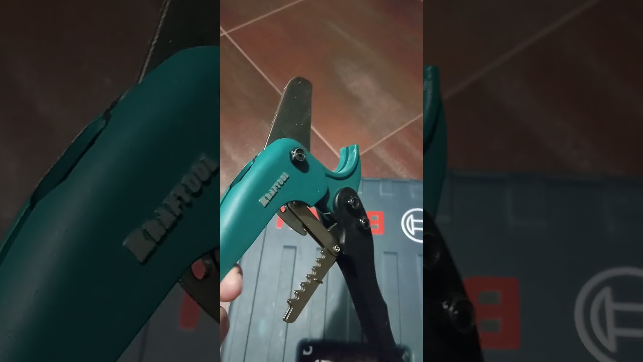 Агент. Гавноножницы Kraftool для резки полипропиленовых труб/